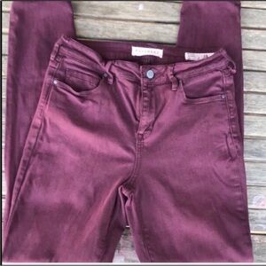 Bullhead Destroyed Jeans